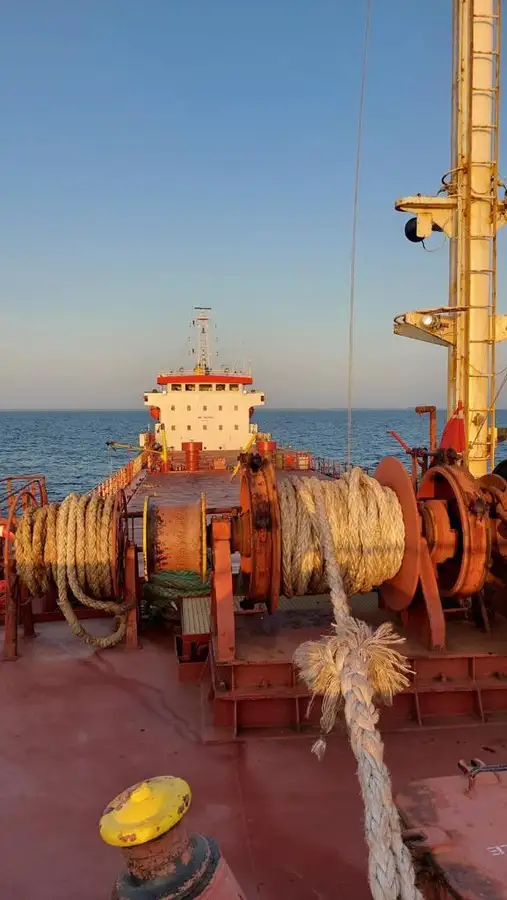 Kapal tanker minyak/bahan kimia kanggo didol