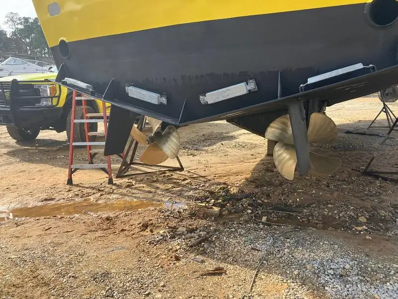 Kapal kerja kanggo didol