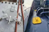 Kapal tanker minyak/bahan kimia kanggo didol