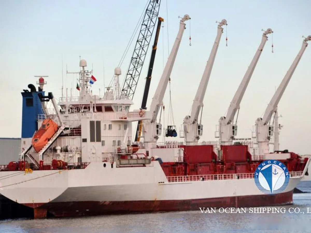 Kapal reefer kanggo didol