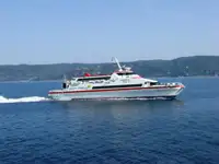 Katamaran kanggo didol