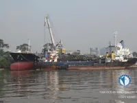 Kapal tanker minyak/bahan kimia kanggo didol