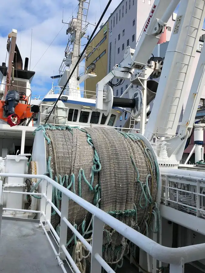 Kapal purse seiner kanggo didol