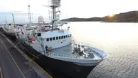 Kapal kontainer kanggo didol