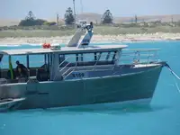 Kapal kerja kanggo didol