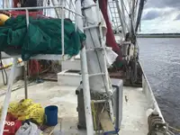 Kapal trawler kanggo didol
