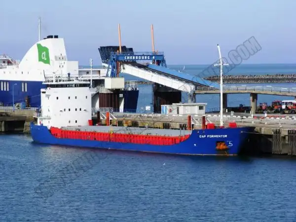 Kapal pengangkut barang curah kanggo didol