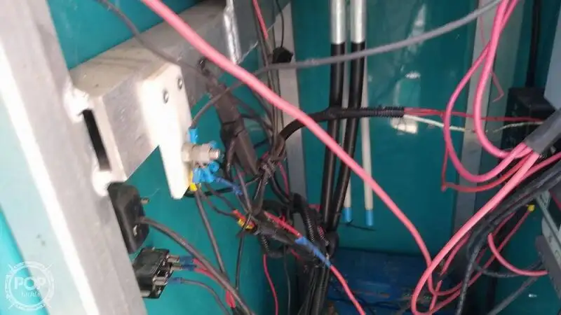 Kapal kontainer kanggo didol