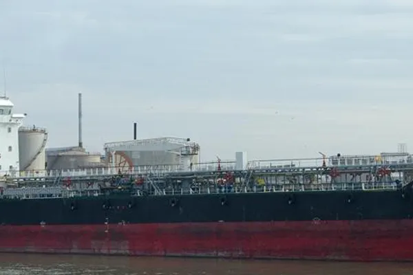 Oil/Chemical tanker for sale