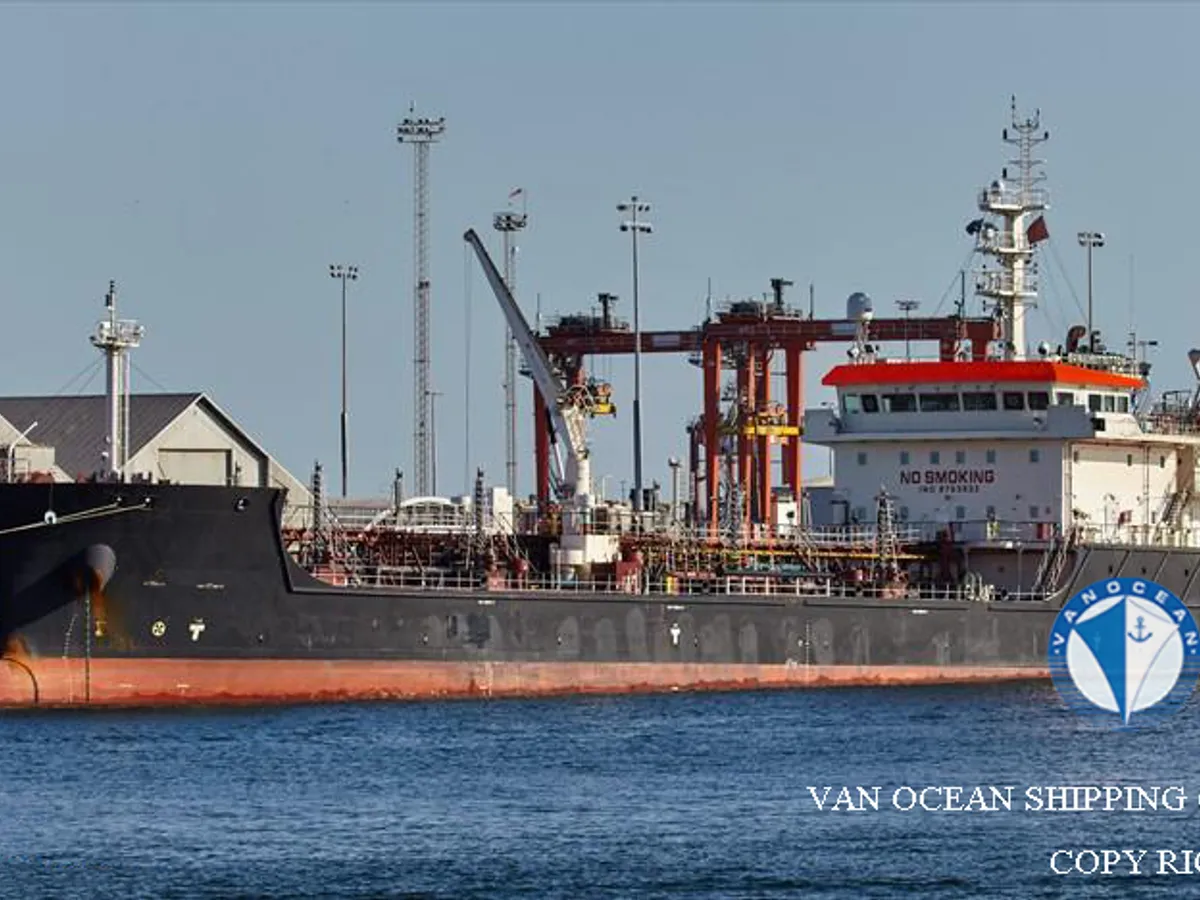 Kapal tanker minyak/bahan kimia kanggo didol