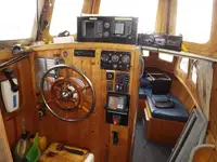 Kapal kerja kanggo didol