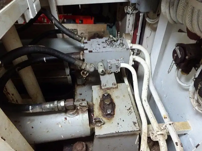 Kapal longliner kanggo didol