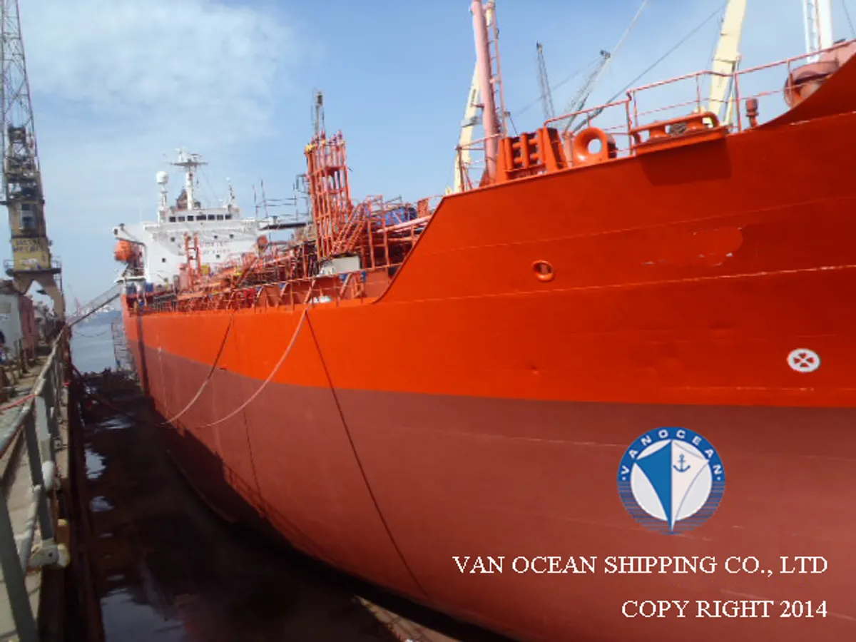 Kapal tanker minyak/bahan kimia kanggo didol