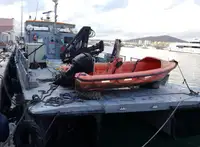 Kapal kerja kanggo didol