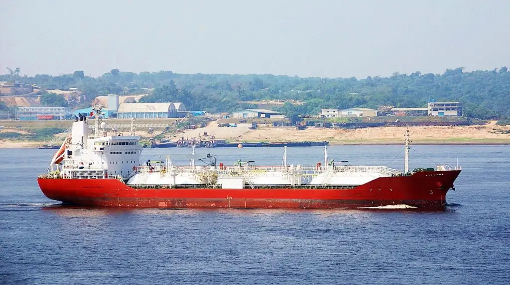 Kapal tanker minyak/bahan kimia kanggo didol