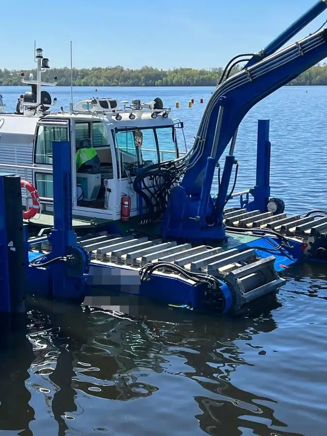 Kapal dredger kanggo didol