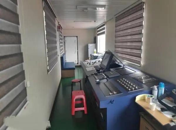 Dok ngambang kanggo didol