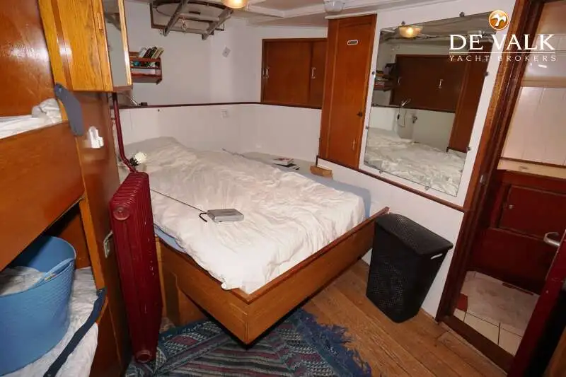 Kapal riset kanggo didol