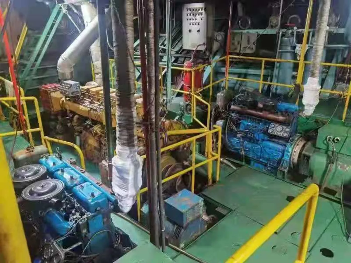 Kapal tanker minyak/bahan kimia kanggo didol