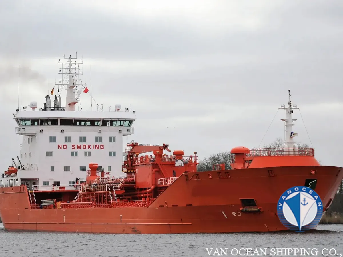 Kapal tanker minyak/bahan kimia kanggo didol
