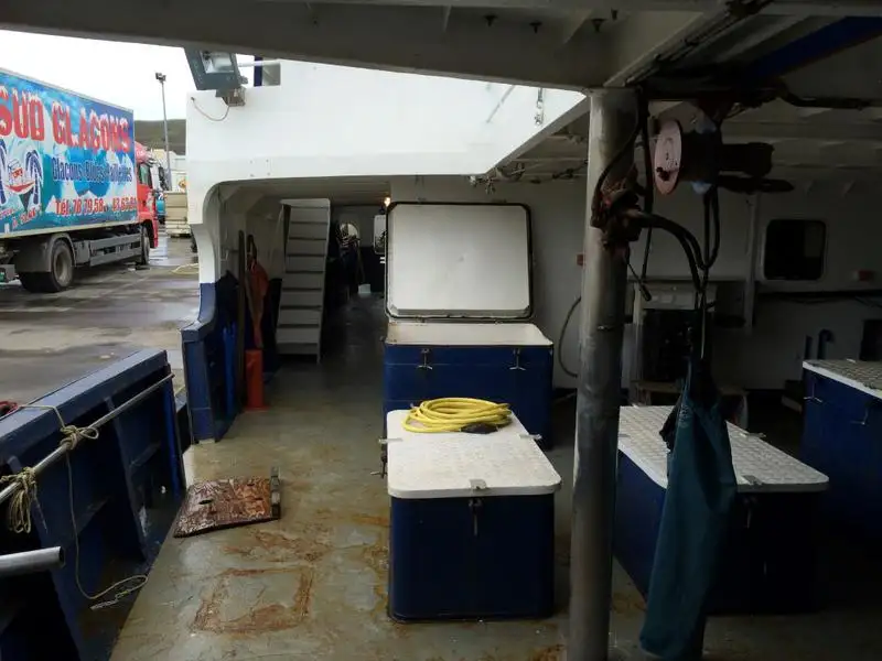 Kapal trawler kanggo didol