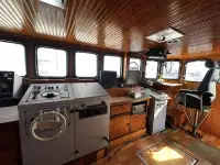Kapal trawler kanggo didol