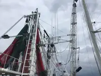 Kapal trawler kanggo didol