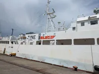 Kapal longliner kanggo didol
