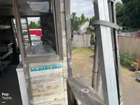Katamaran kanggo didol