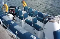 Kapal karet kaku kanggo didol