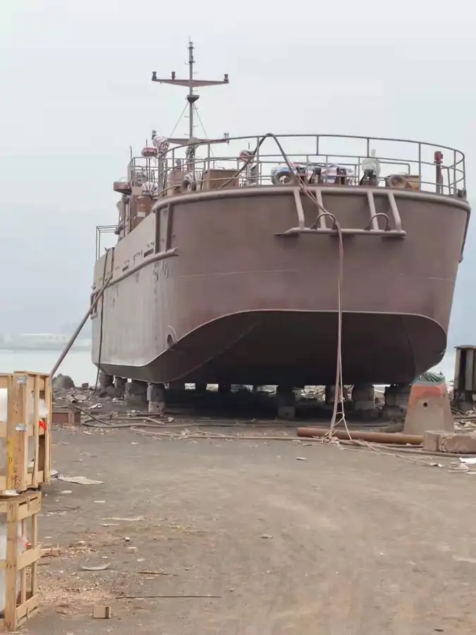 Kapal tanker minyak/bahan kimia kanggo didol