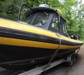 Kapal kerja kanggo didol