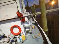 Kapal pasokan kanggo didol