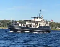 Kapal pesiar-feri kanggo didol