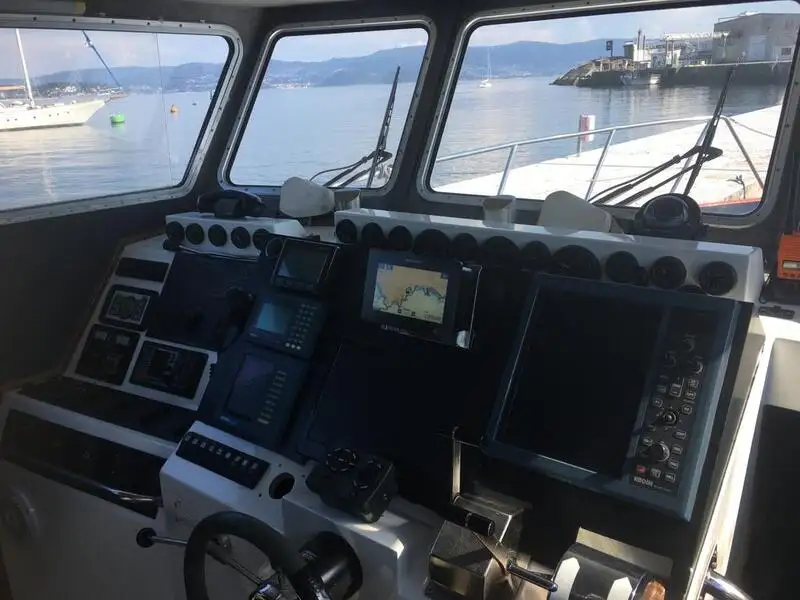 Kapal kerja kanggo didol