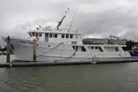 Kapal trawler kanggo didol