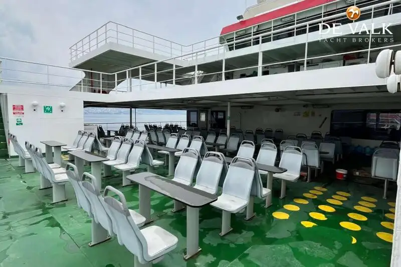 Kapal feri kanggo didol