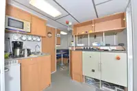 Kapal kerja kanggo didol