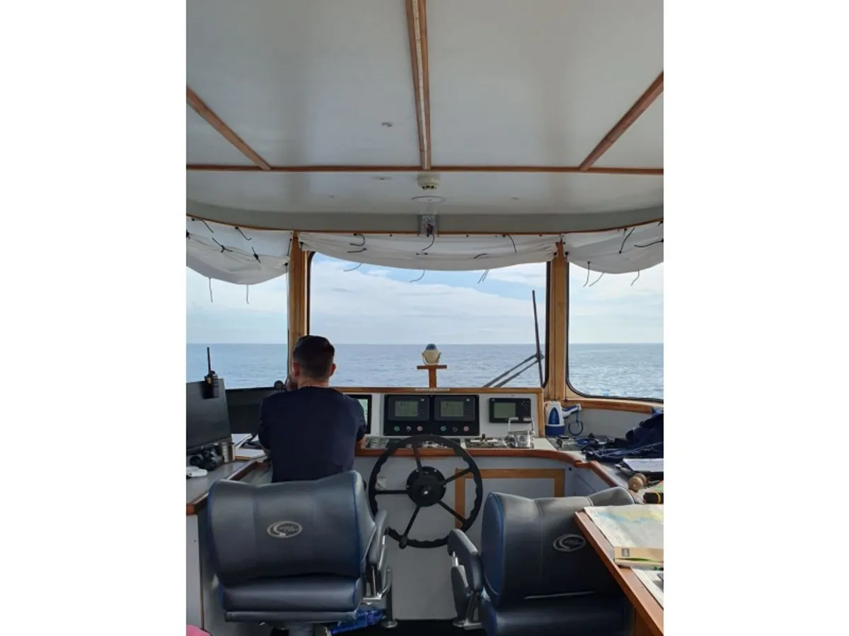 Kapal survei kanggo didol