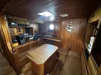 Kapal trawler kanggo didol