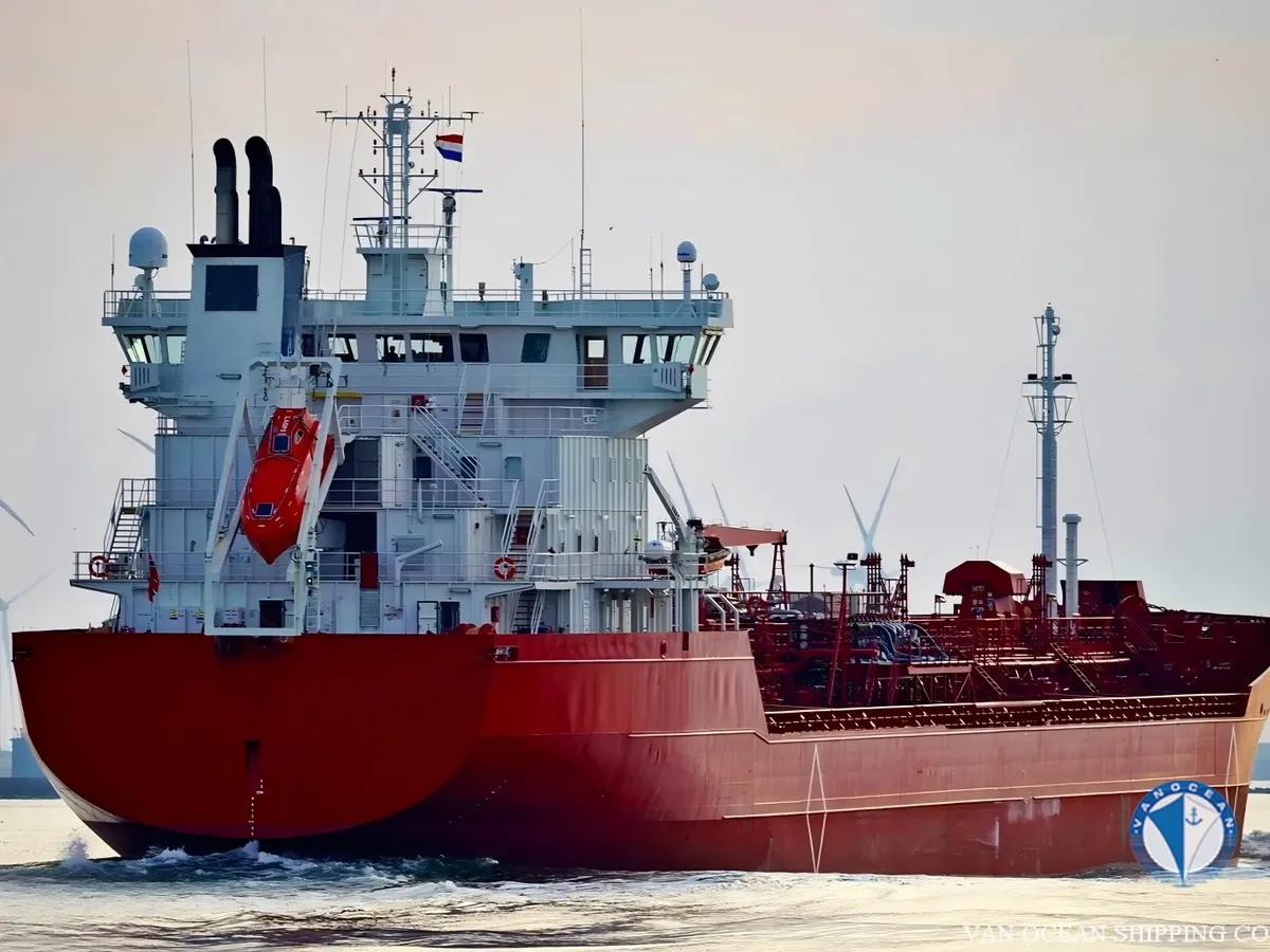 Kapal tanker minyak/bahan kimia kanggo didol
