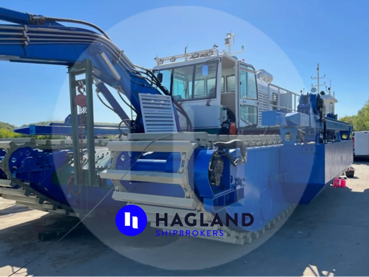 Kapal kerja kanggo didol