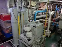 Kapal tanker minyak/bahan kimia kanggo didol