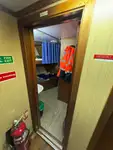 Kapal kontainer kanggo didol