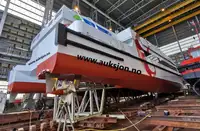 Katamaran kanggo didol