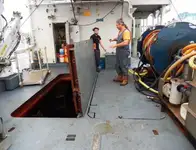 Kapal kerja kanggo didol