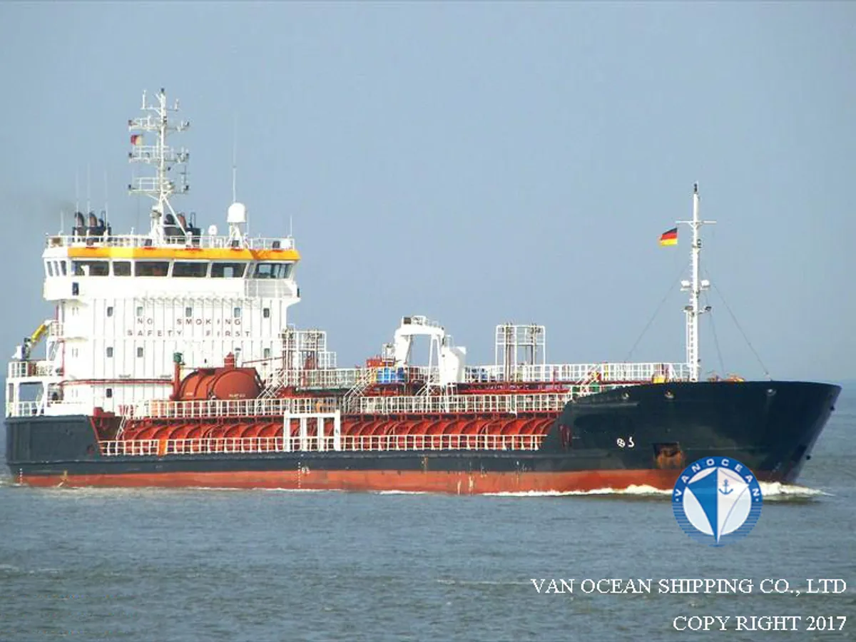 Kapal tanker minyak/bahan kimia kanggo didol