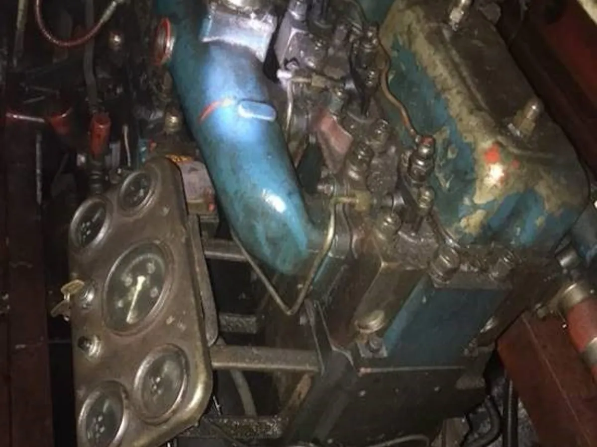 Kapal tanker minyak/bahan kimia kanggo didol