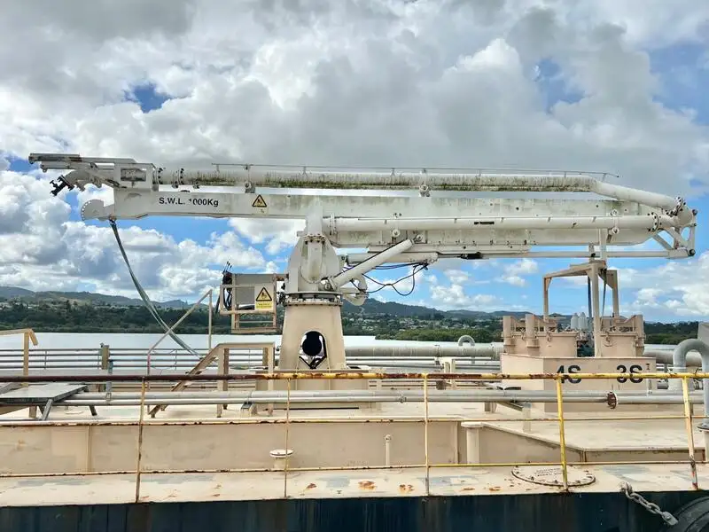 Kapal tanker minyak/bahan kimia kanggo didol