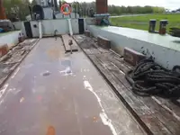 Kapal kerja kanggo didol